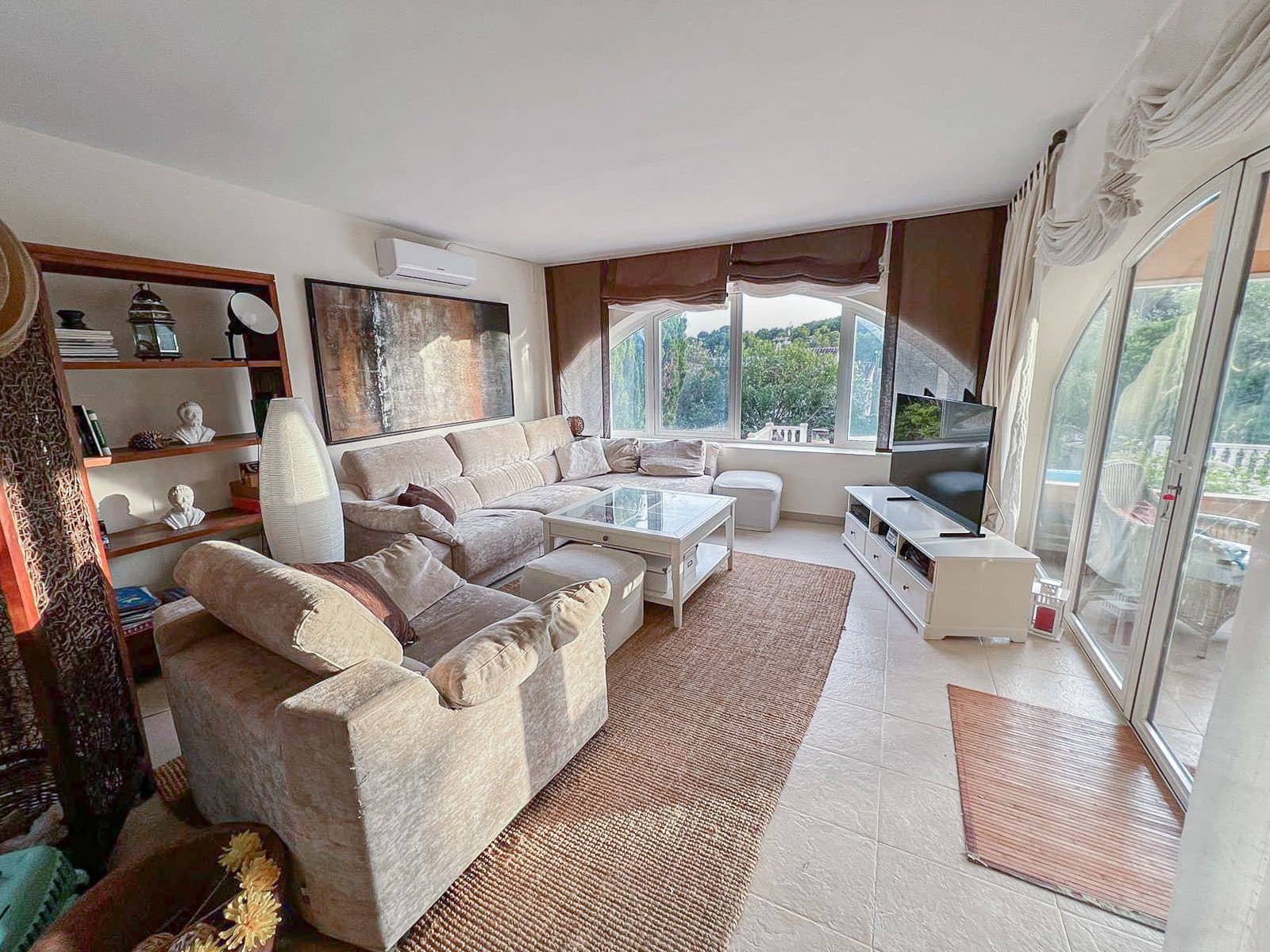 4 soveværelse Villa til salg i Benissa med swimmingpool garage - € 590.000 (Ref: 9542124)