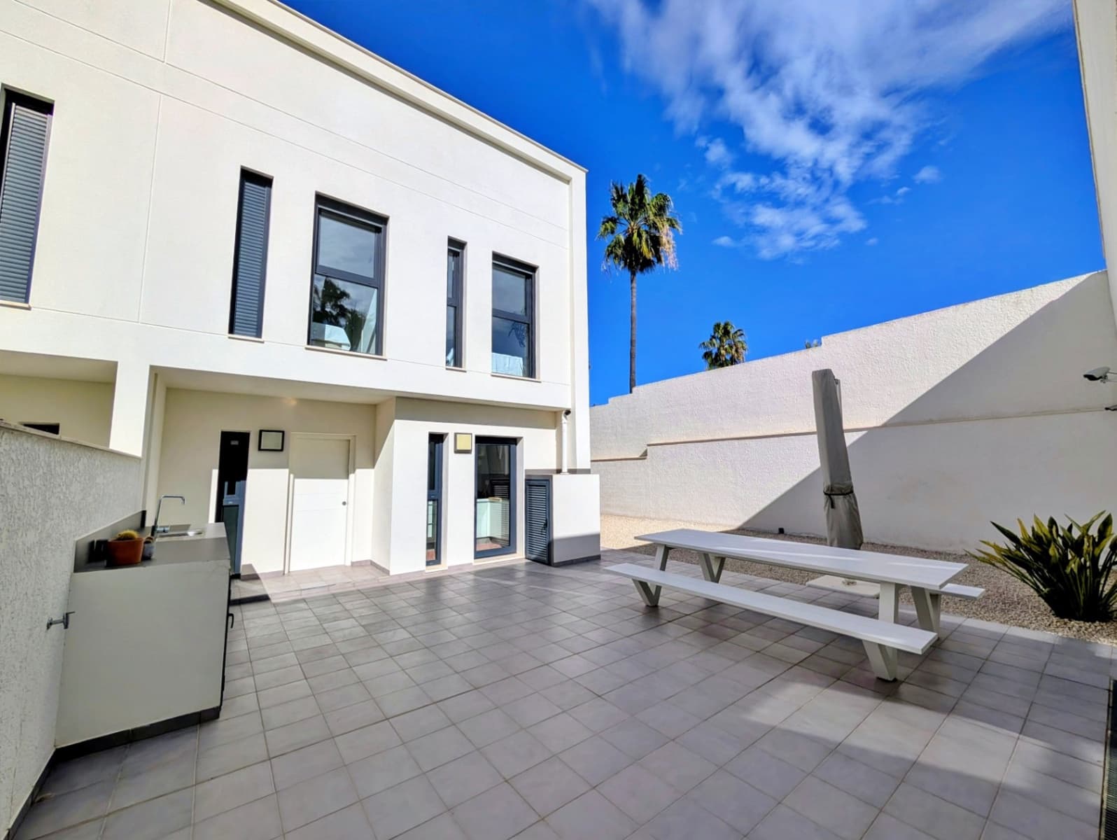 3 bedroom Townhouse for sale in Albir with pool - € 750,000 (Ref: 9542126)