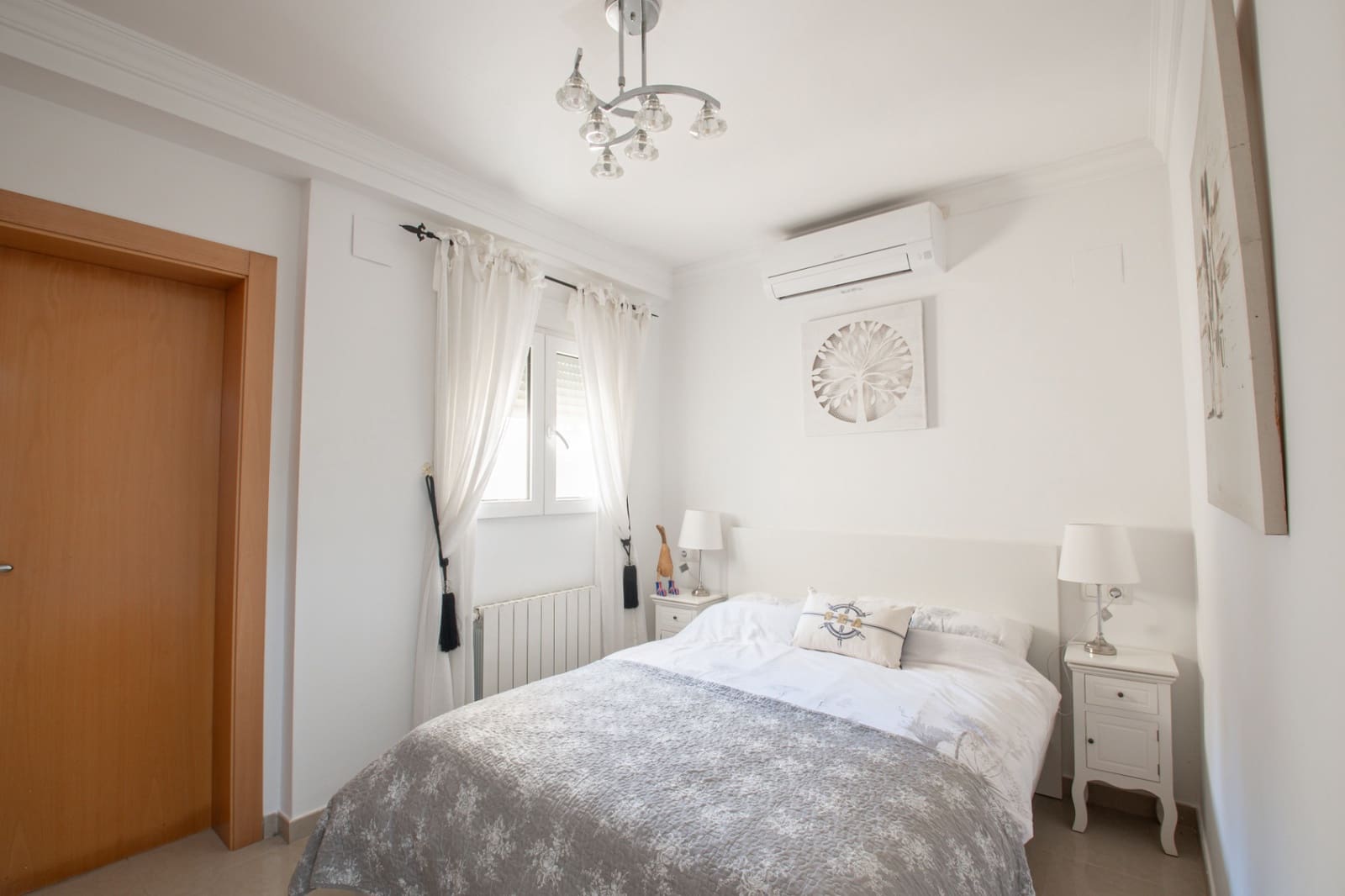 4 sypialnia Willa na sprzedaż w Ambolo z basenem garażem - 750 000 € (Ref: 9550016)