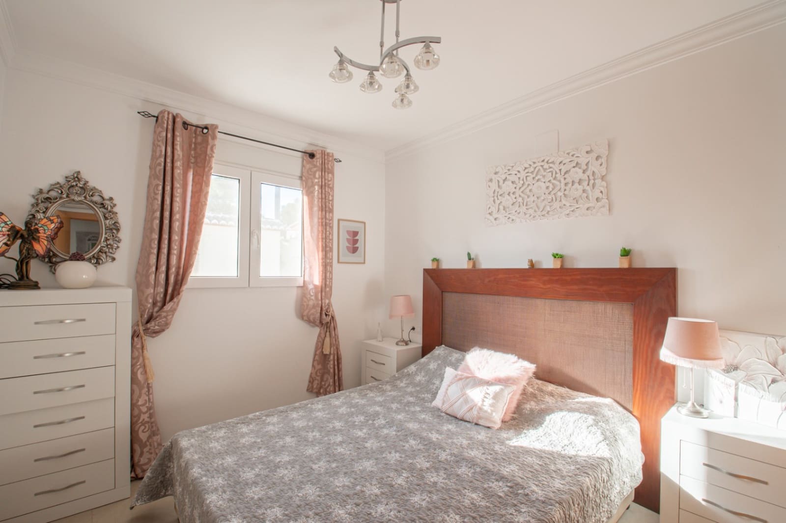 4 sypialnia Willa na sprzedaż w Ambolo z basenem garażem - 750 000 € (Ref: 9550016)