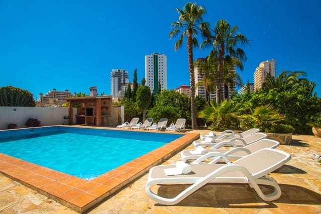 5 makuuhuone Huvila myytävänä paikassa Calpe / Calp - 790 000 € (Ref: 9563836)