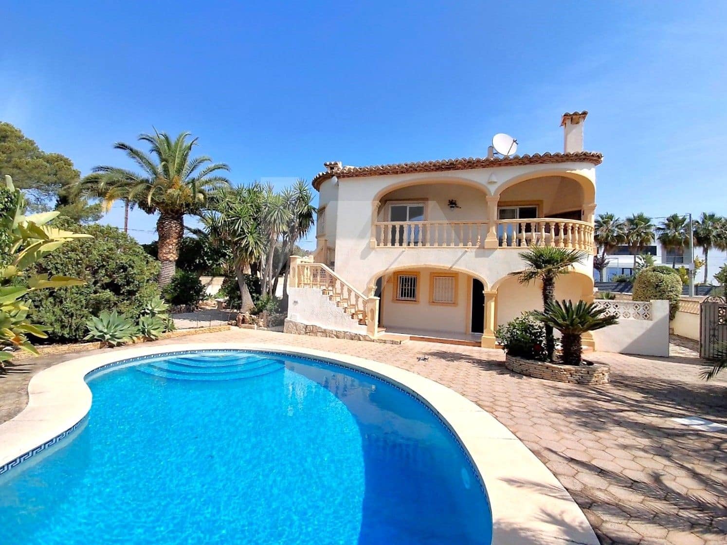 3 chambre Villa/Maison à vendre à Calpe / Calp avec piscine garage - 650 000 € (Ref: 9563842)