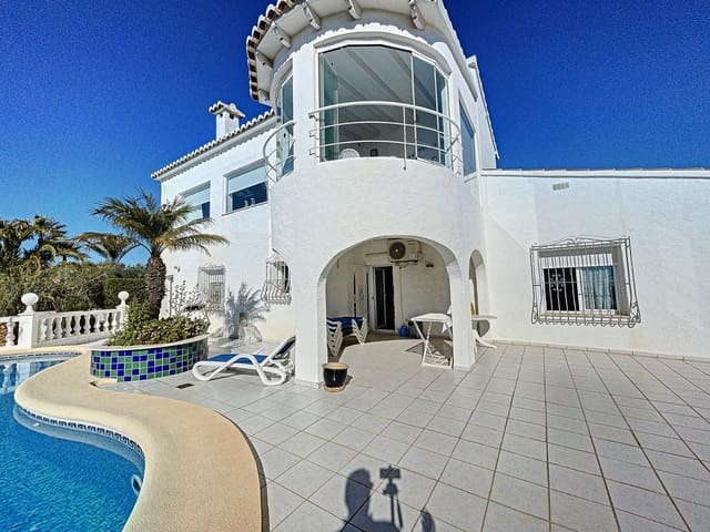 3 soveværelse Villa til salg i Cumbre del Sol, Benitachell / Benitatxell med swimmingpool - € 650.000 (Ref: 9563845)