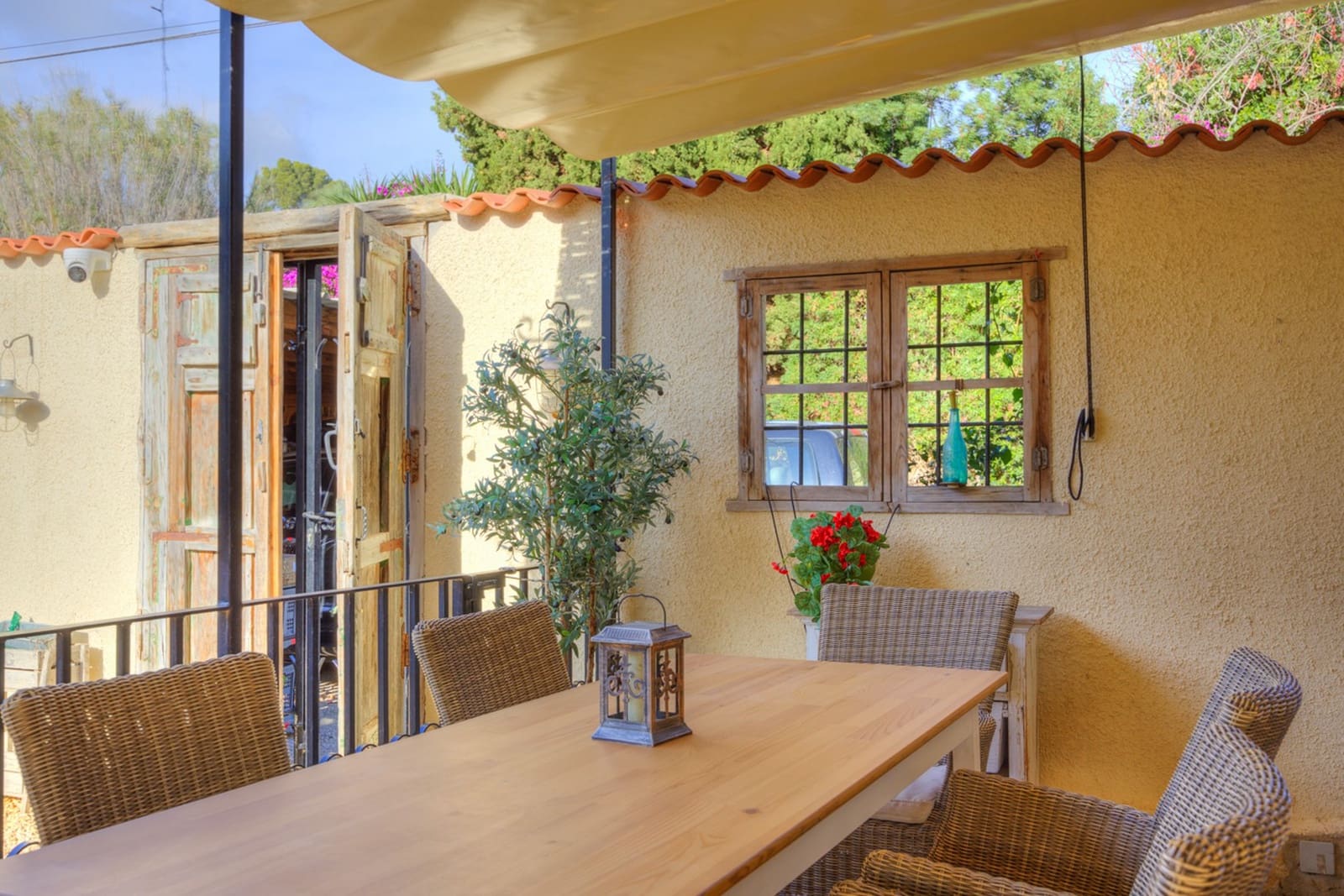 5 quarto Moradia para venda em Benissa com piscina - 670 000 € (Ref: 9563849)