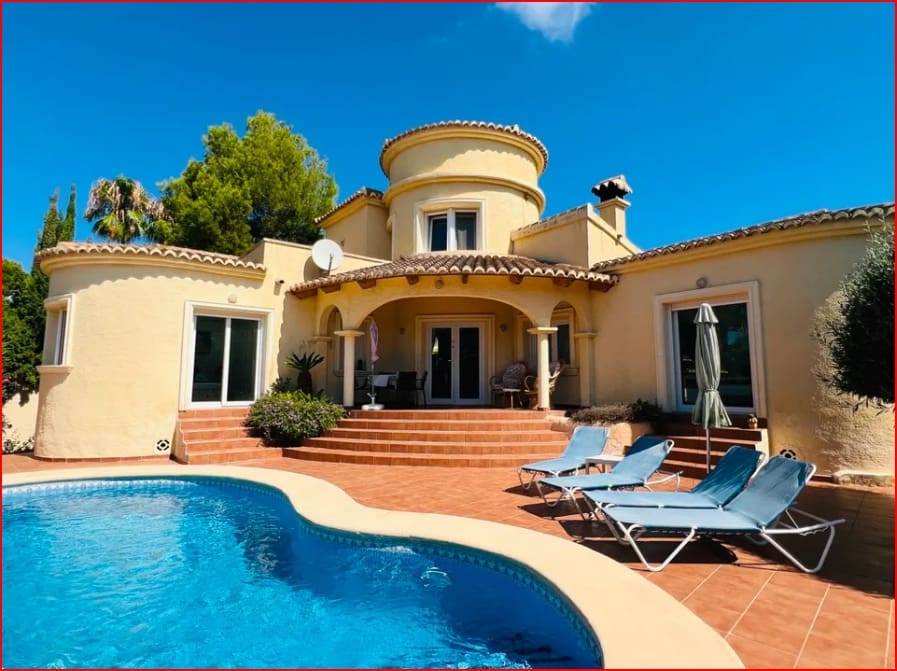 3 makuuhuone Huvila myytävänä paikassa Moraira - 650 000 € (Ref: 9563852)