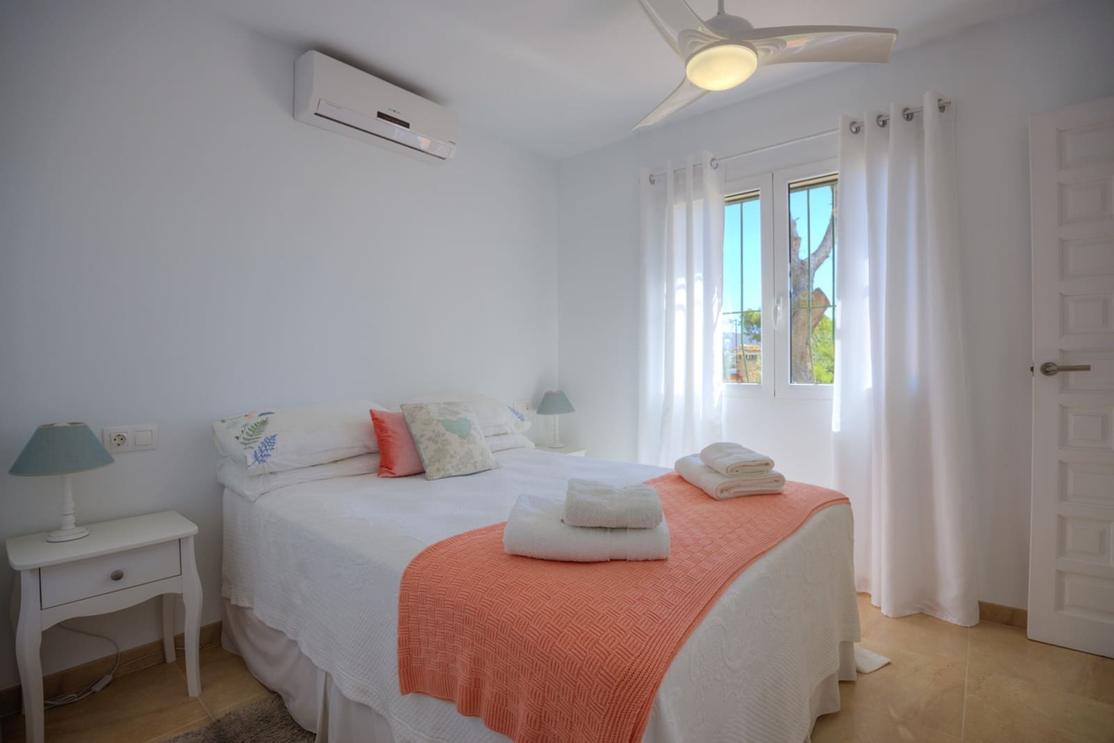 4 makuuhuone Huvila myytävänä paikassa Moraira mukana uima-altaan - 795 000 € (Ref: 9563853)