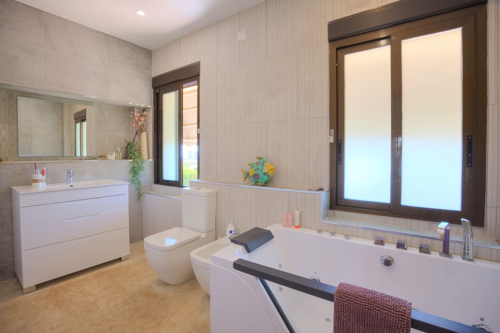 5 soveværelse Villa til salg i Calpe / Calp med swimmingpool - € 745.000 (Ref: 9563854)