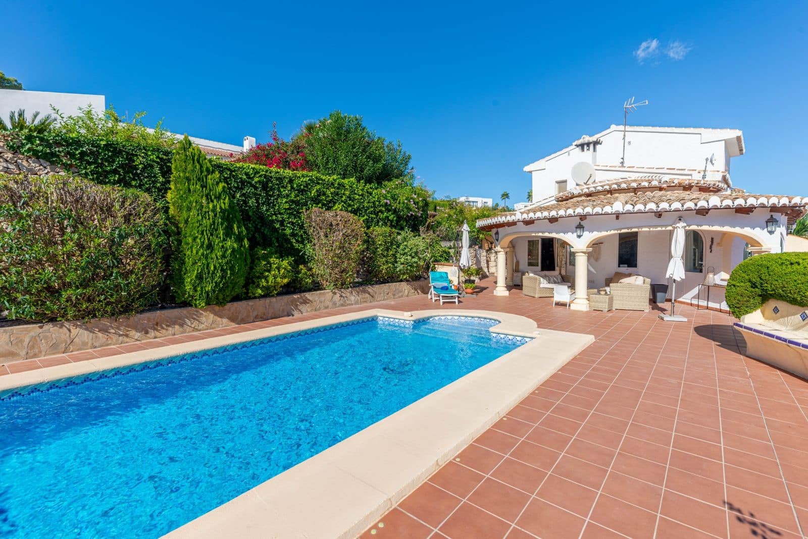 4 slaapkamer Villa te koop in Moraira met zwembad garage - € 650.000 (Ref: 9563857)