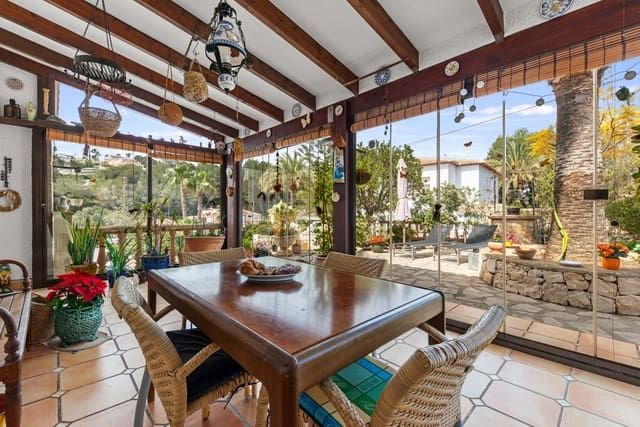 3 bedroom Villa for sale in Moraira, Teulada-Moraira with pool - € 820,000 (Ref: 9563863)