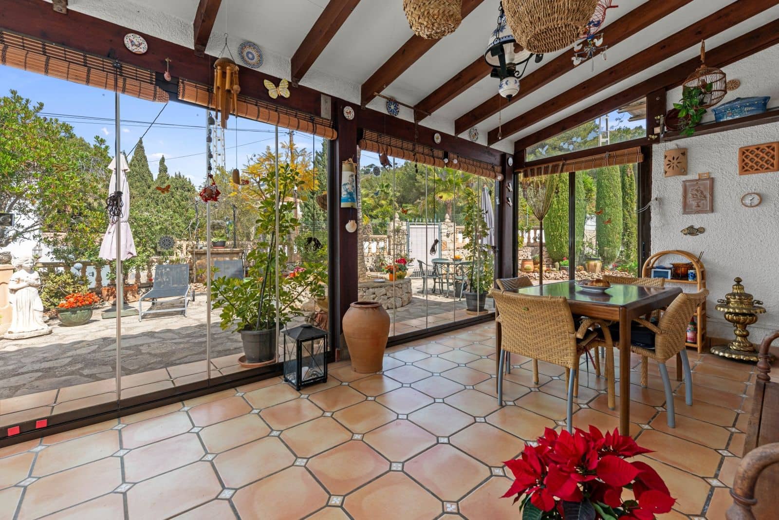 3 bedroom Villa for sale in Moraira with pool - € 820,000 (Ref: 9563863)