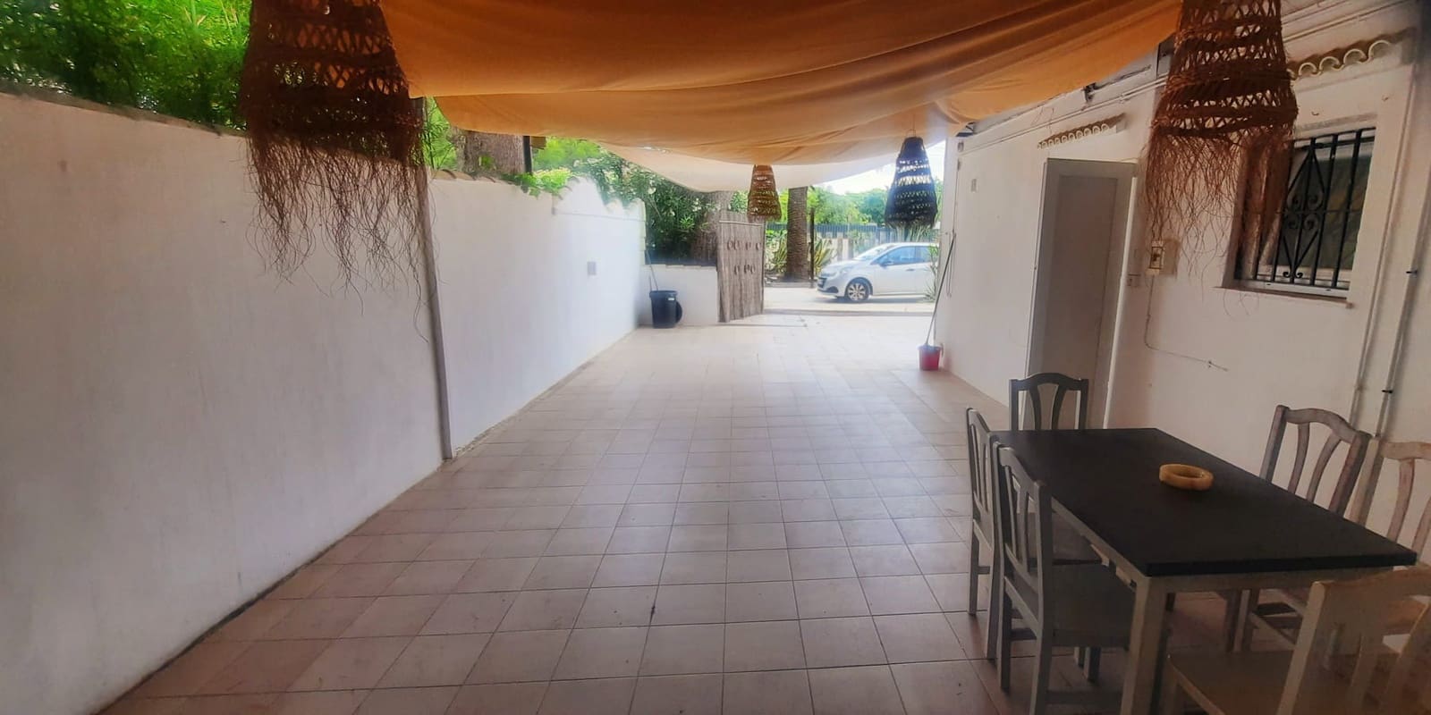 5 bedroom Villa for sale in Denia with garage - € 590,000 (Ref: 9563876)
