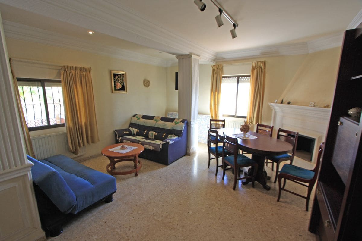 9 camera da letto Villa in vendita in Denia con piscina garage - 585.000 € (Rif: 9563878)