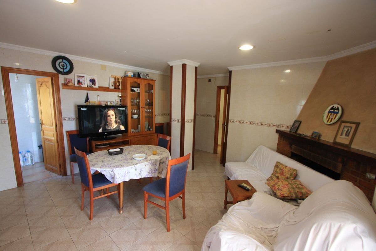 9 camera da letto Villa in vendita in Denia con piscina garage - 585.000 € (Rif: 9563878)