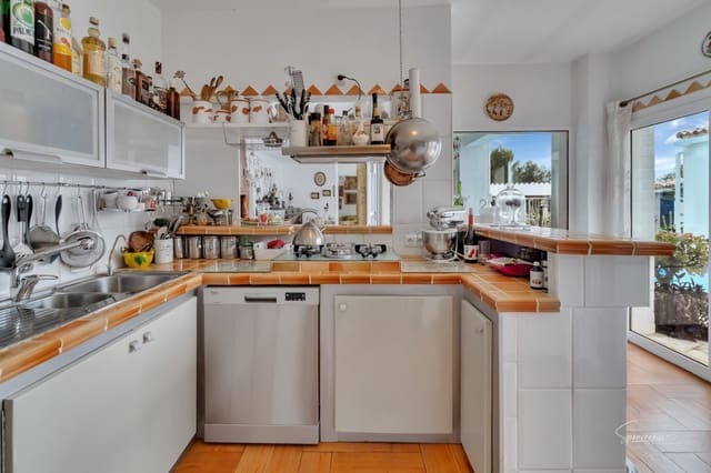 4 soveværelse Villa til salg i Sanet i Negrals med swimmingpool garage - € 675.000 (Ref: 9572197)