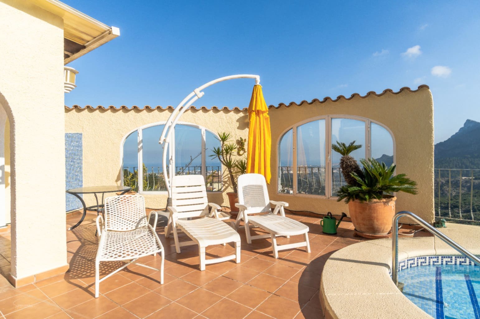 5 Zimmer Villa zu verkaufen in Denia mit Pool Garage - 699.000 € (Ref: 9572198)