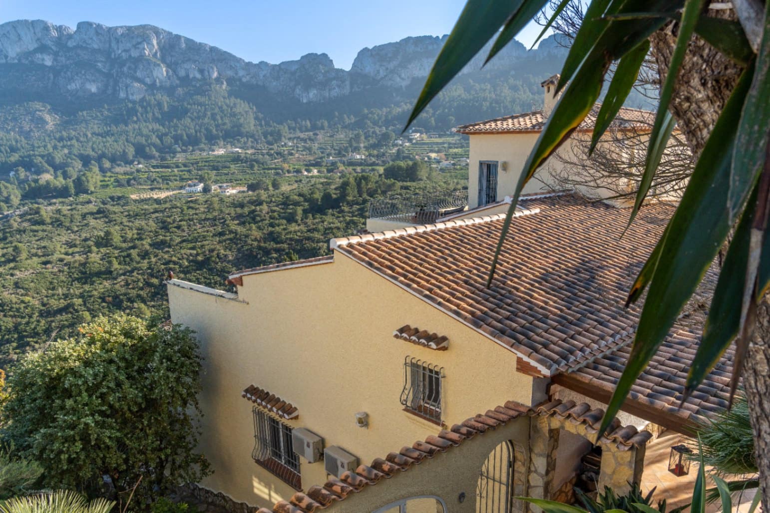 5 Zimmer Villa zu verkaufen in Denia mit Pool Garage - 699.000 € (Ref: 9572198)