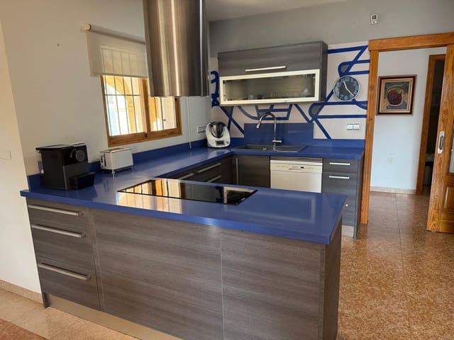 3 makuuhuone Huvila myytävänä paikassa Calpe / Calp - 850 000 € (Ref: 9581302)