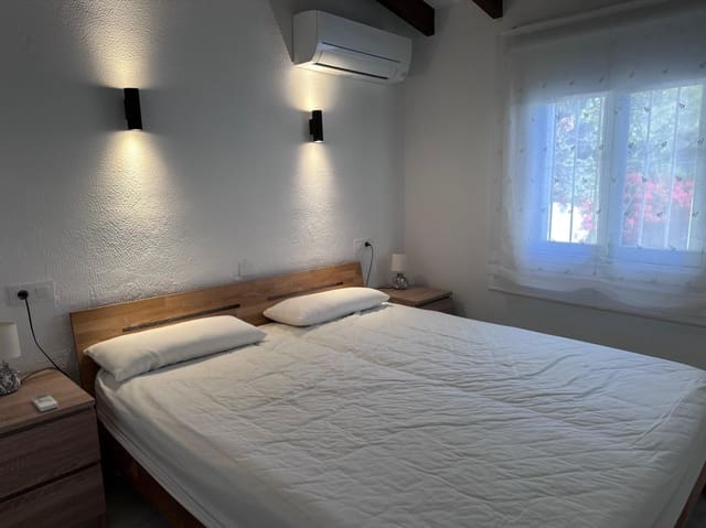 3 makuuhuone Huvila myytävänä paikassa Moraira, Teulada-Moraira mukana 
autotalli - 850 000 € (Ref: 9581306)