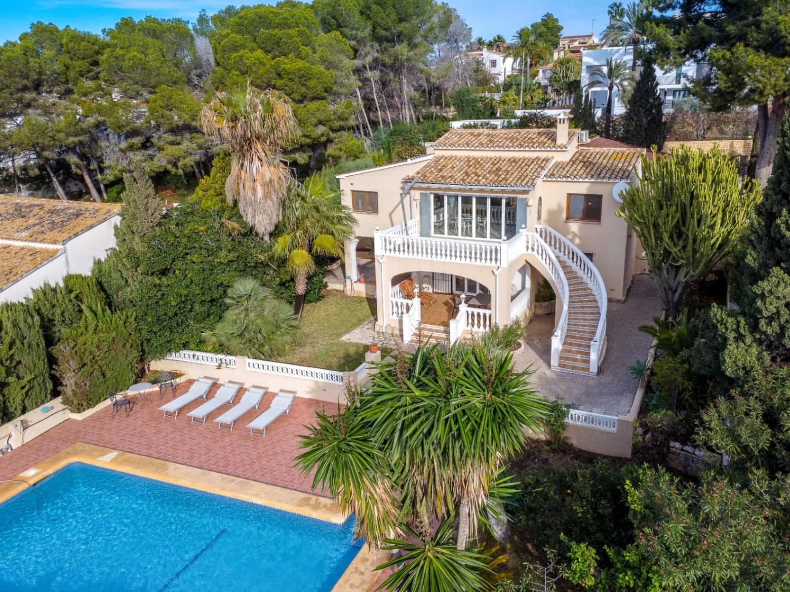 Chalet de 3 habitaciones en Moraira en venta con piscina - 1.795.000 € (Ref: 9581308)