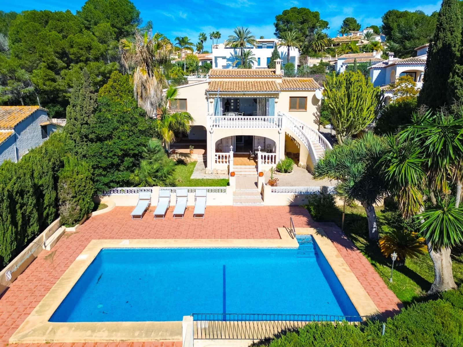 3 makuuhuone Huvila myytävänä paikassa Moraira mukana uima-altaan 
autotalli - 1 795 000 € (Ref: 9581308)