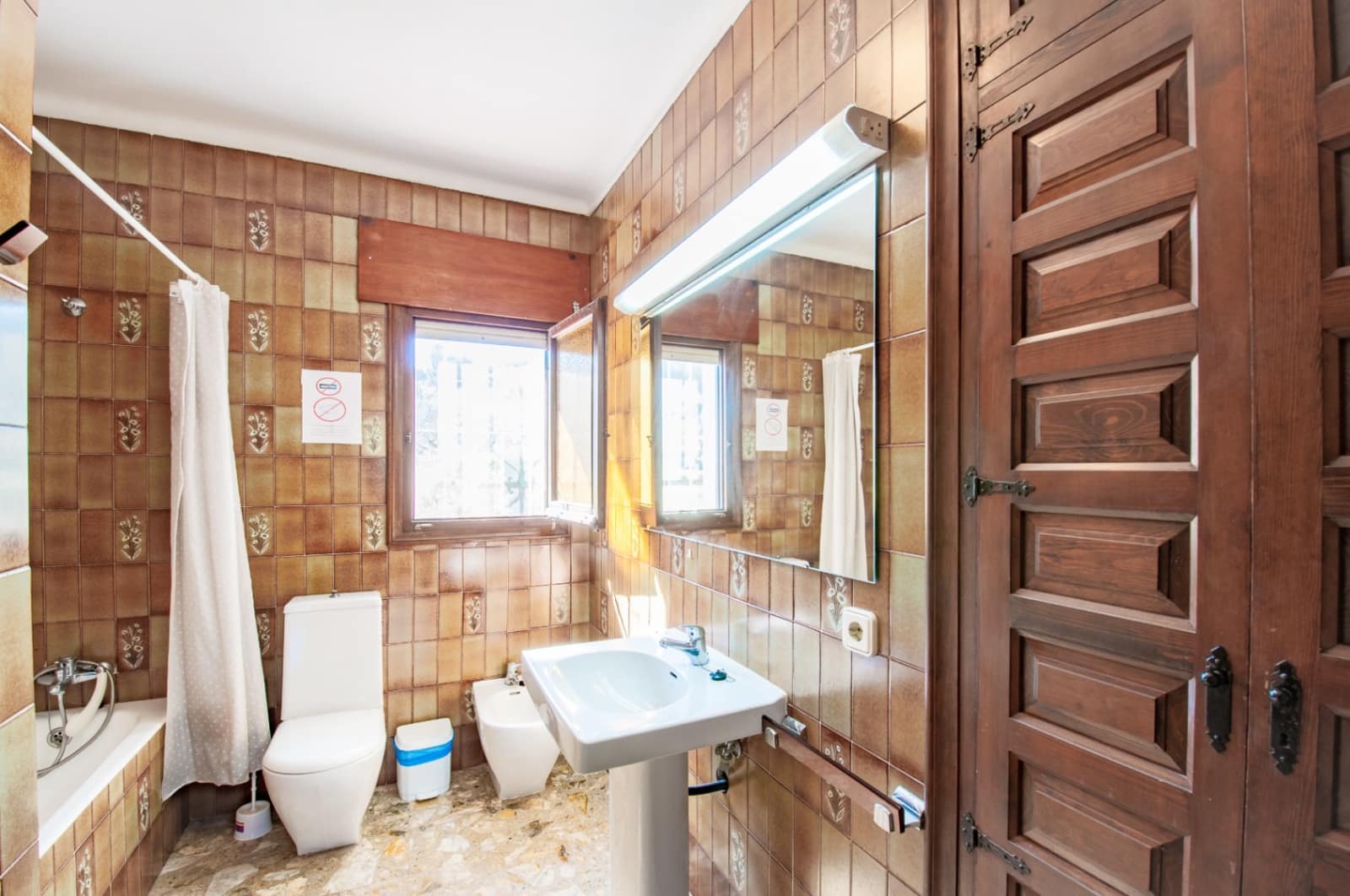 6 soveværelse Villa til salg i Benissa med swimmingpool garage - € 890.000 (Ref: 9581315)