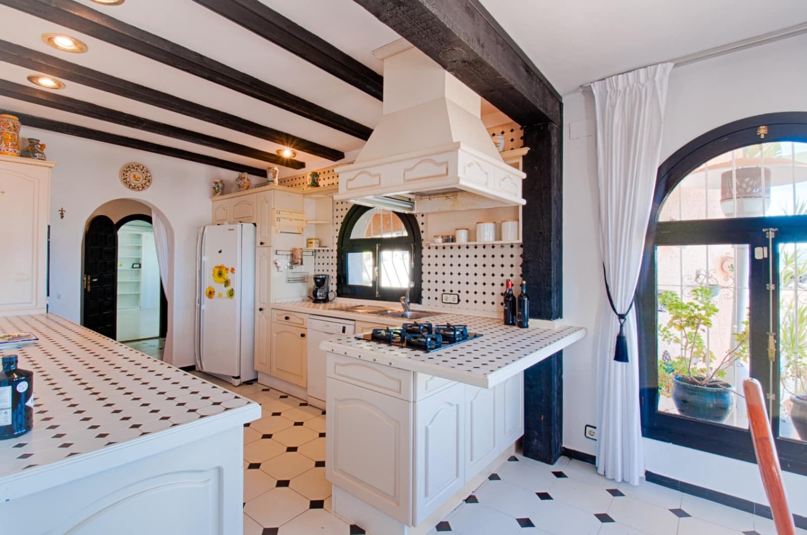 3 makuuhuone Huvila myytävänä paikassa Moraira mukana uima-altaan 
autotalli - 1 550 000 € (Ref: 9581317)