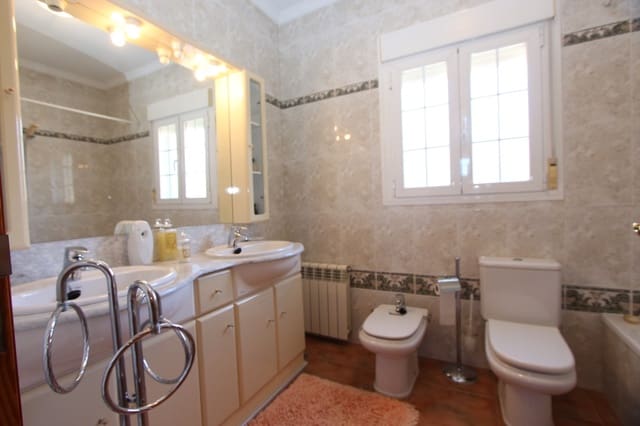 5 makuuhuone Huvila myytävänä paikassa Calpe / Calp - 737 000 € (Ref: 9581318)