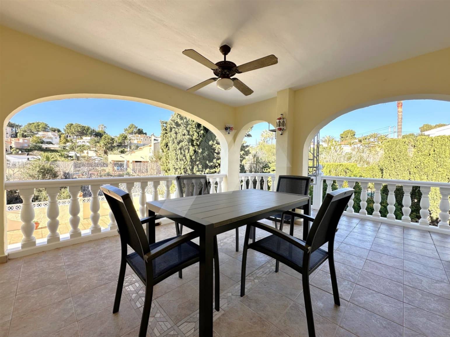 4 slaapkamer Villa te koop in Benissa met zwembad garage - € 650.000 (Ref: 9581319)