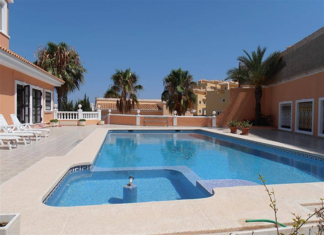 5 soveværelse Villa til salg i Calpe / Calp - € 895.000 (Ref: 9581323)