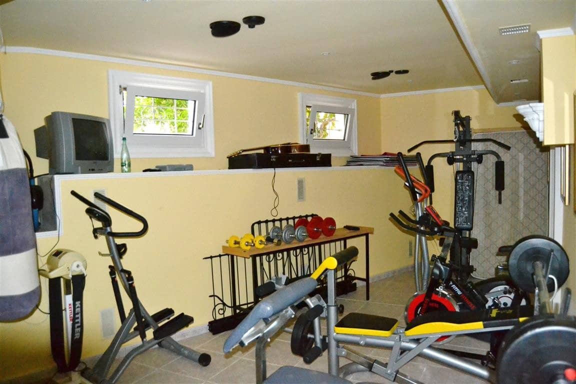 5 soveværelse Villa til salg i Calpe / Calp - € 895.000 (Ref: 9581323)