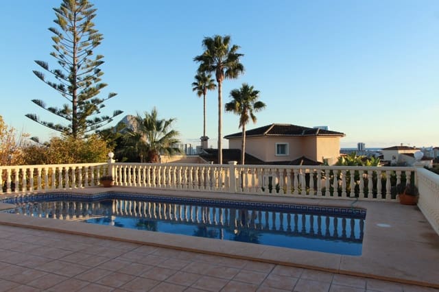 4 soveværelse Villa til salg i Calpe / Calp med garage - € 850.000 (Ref: 9581326)