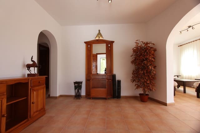 4 slaapkamer Villa te koop in Benissa met garage - € 679.000 (Ref: 9581329)