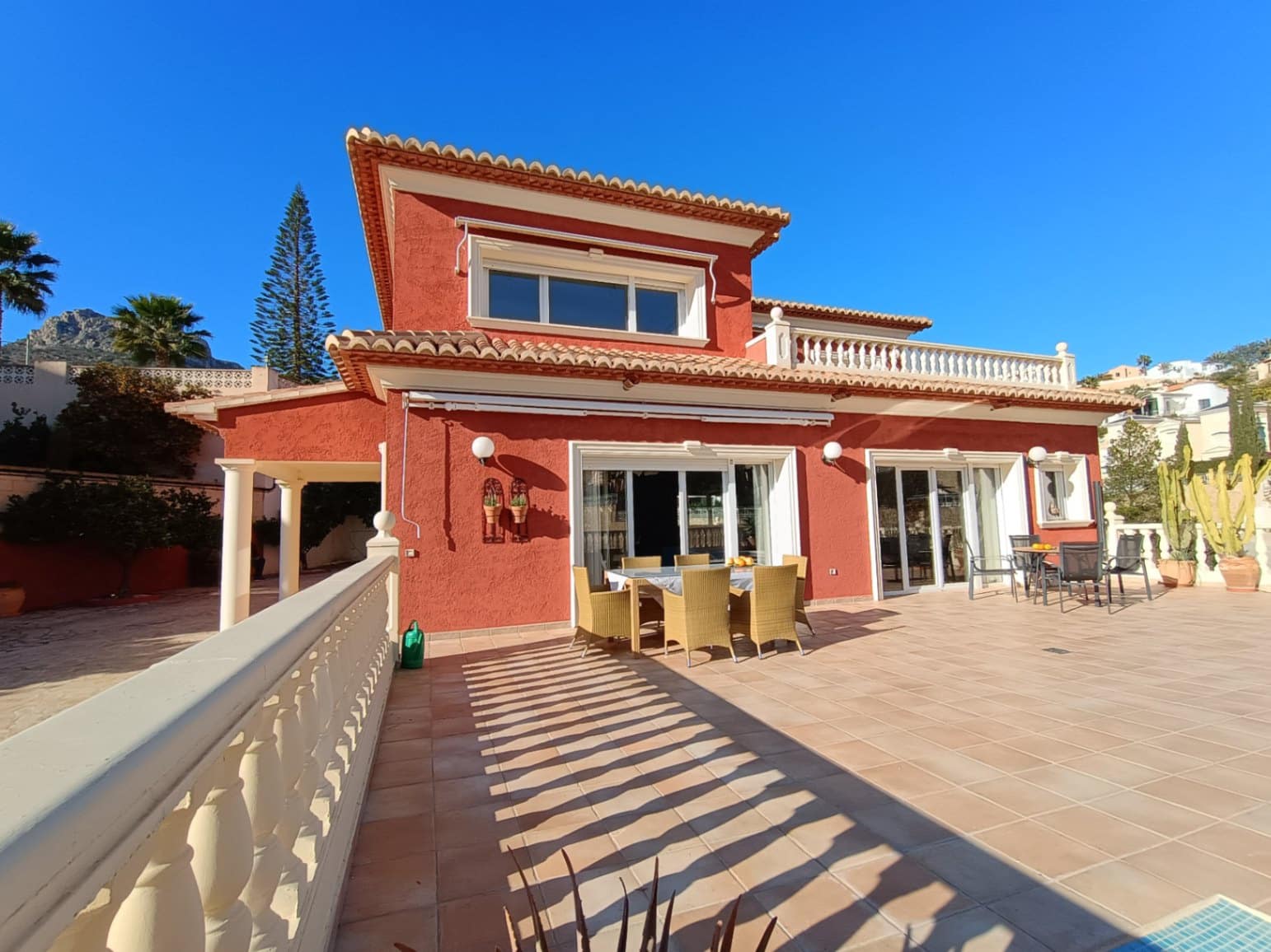 Chalet de 5 habitaciones en Calpe / Calp en venta - 820.000 € (Ref: 9581331)