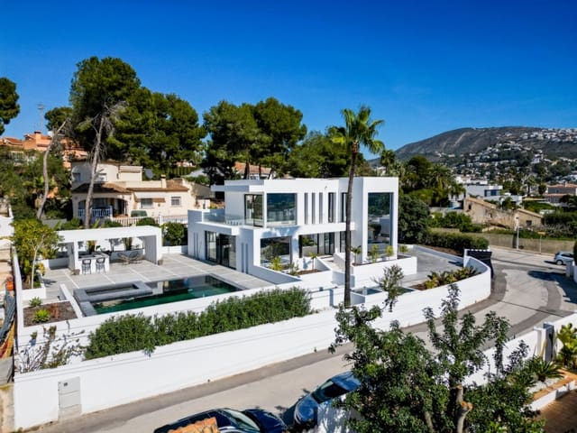 5 soverom Villa til salgs i Moraira, Teulada-Moraira med svømmebasseng - € 1 849 000 (Ref: 9625080)