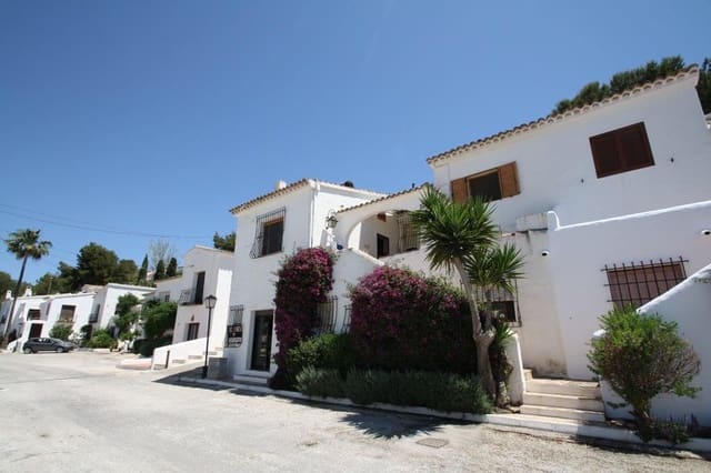 3 soverom Kjedet enebolig til salgs i Benitachell / Benitatxell med svømmebasseng - € 490 000 (Ref: 9626433)