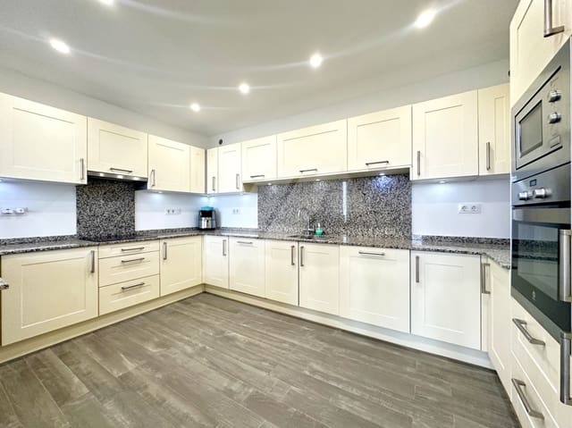 5 sovrum Villa till salu i Moraira, Teulada-Moraira med pool - 1 150 000 € (Ref: 9632718)