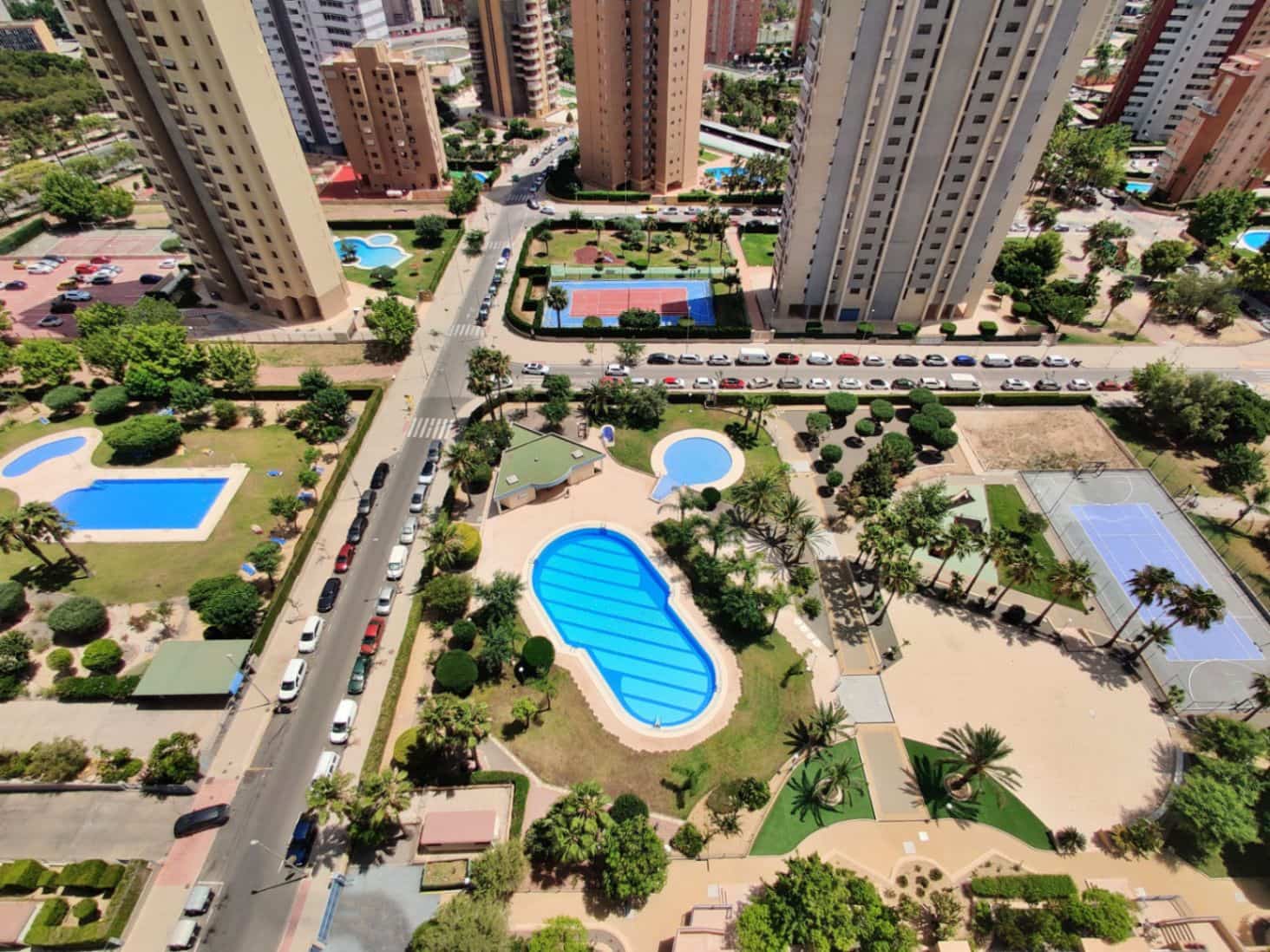 Apartamento de 3 habitaciones en Benidorm en venta con piscina - 330.000 € (Ref: 9632727)