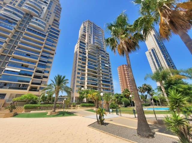 Apartamento de 3 habitaciones en Benidorm en venta con piscina - 330.000 € (Ref: 9632727)