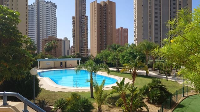 Apartamento de 3 habitaciones en Benidorm en venta con piscina - 330.000 € (Ref: 9632727)