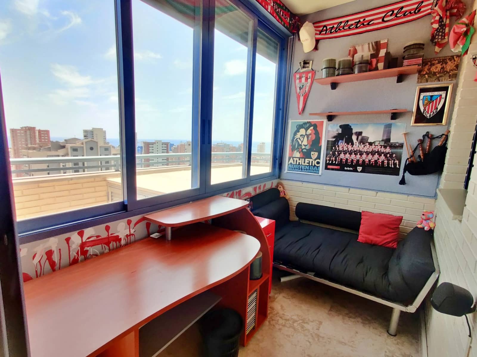 Apartamento de 3 habitaciones en Benidorm en venta con piscina - 330.000 € (Ref: 9632727)