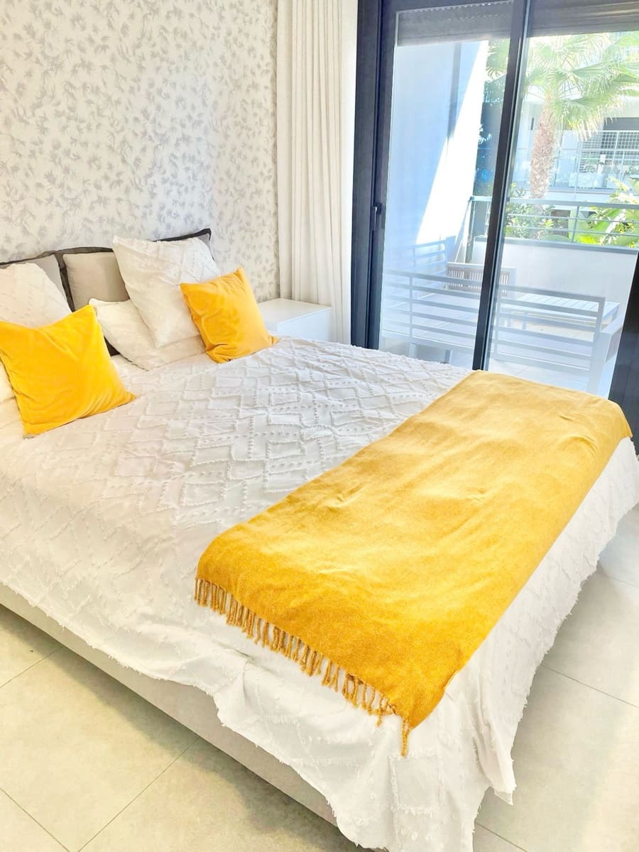 2 makuuhuone Asunto myytävänä paikassa Arenal - 425 000 € (Ref: 9632732)