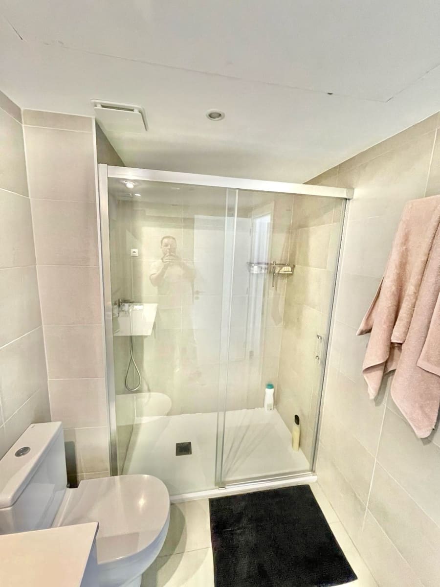 2 makuuhuone Asunto myytävänä paikassa Arenal - 425 000 € (Ref: 9632732)