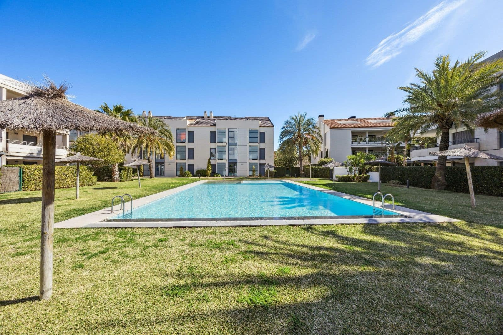 2 makuuhuone Asunto myytävänä paikassa Arenal - 425 000 € (Ref: 9632732)