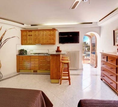 9 soverom Villa til salgs i Benissa med svømmebasseng - € 850 000 (Ref: 9632733)