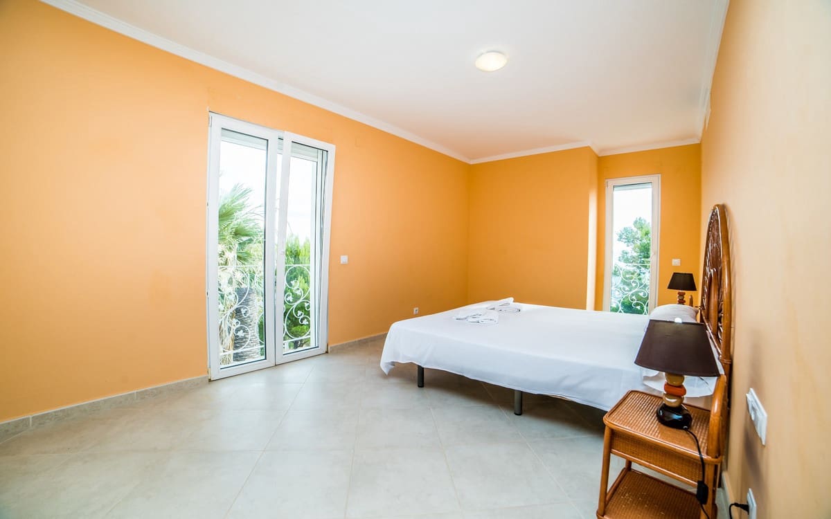 3 sypialnia Willa na sprzedaż w Calpe / Calp z basenem - 795 000 € (Ref: 9632737)