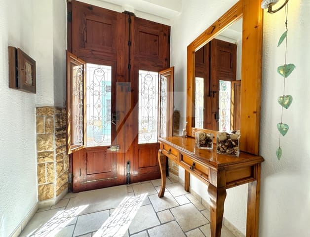 3 chambre Maison de Ville à vendre à Teulada Pueblo, Teulada-Moraira avec piscine - 280 000 € (Ref: 9632743)