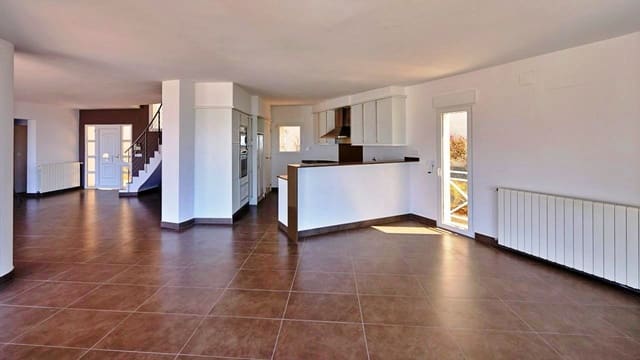 4 sovrum Villa till salu i Altea med pool - 1 195 000 € (Ref: 9654116)