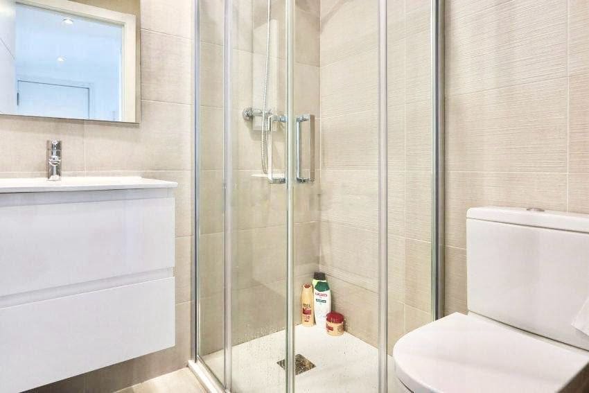 2 soveværelse Lejlighed til salg i Arenal med garage - € 425.000 (Ref: 9687258)