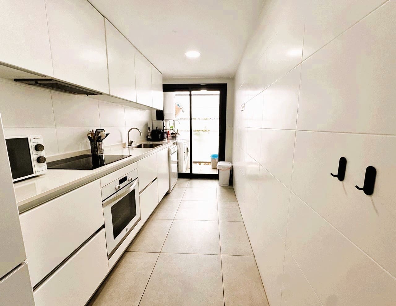 2 soveværelse Lejlighed til salg i Arenal med garage - € 425.000 (Ref: 9687258)