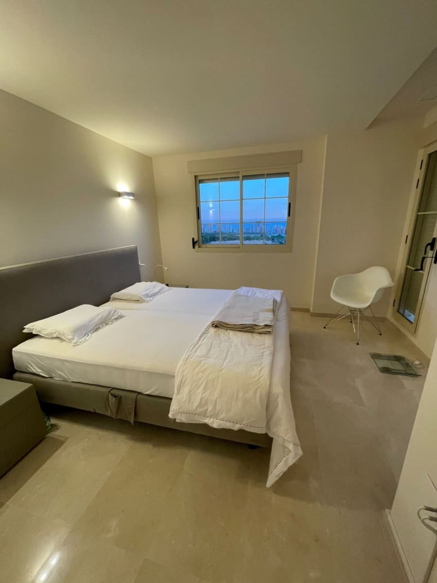 3 chambre Penthouse à vendre à Finestrat avec piscine garage - 450 000 € (Ref: 9687280)